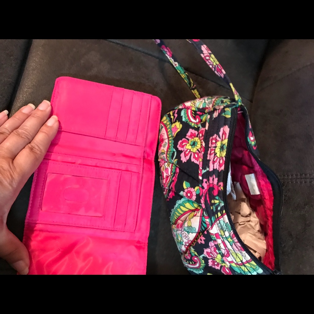 Vera Bradley cross body with Billfold